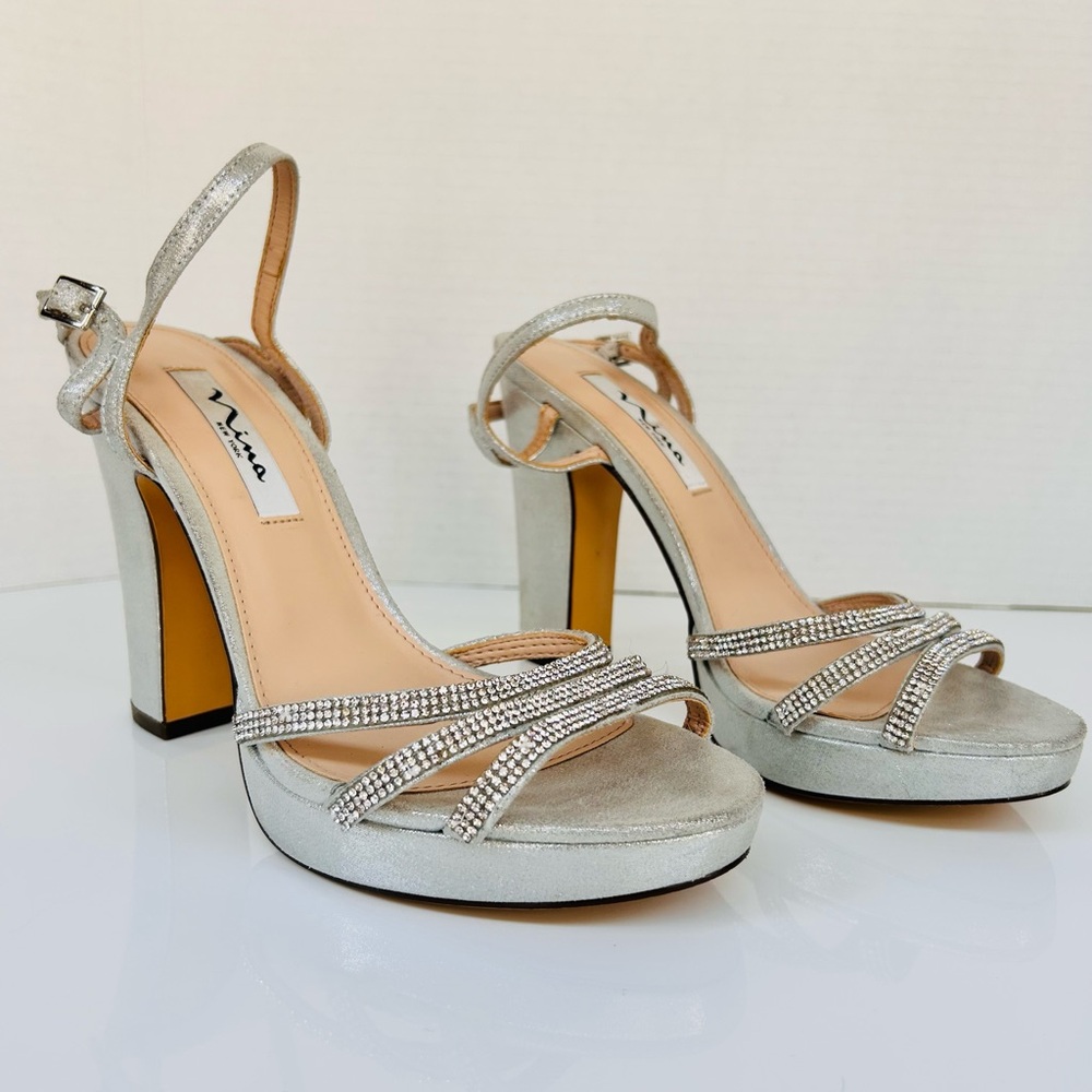 Heels with platform silver. Size 9, From Nina platform heels Rhinestone Heeled